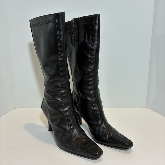 Donald J. Pliner Shoes - Donald J. Pliner Black Leather Heeled Boots Stitch Details Zip-Up Size 8